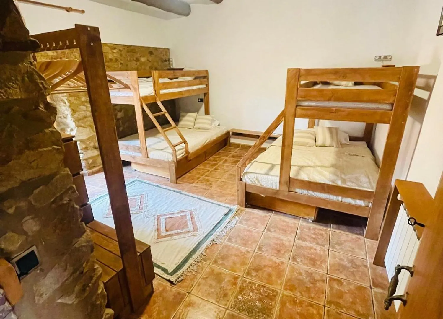 فيلا Casa De Pueblo En بالاموس إسبانيا